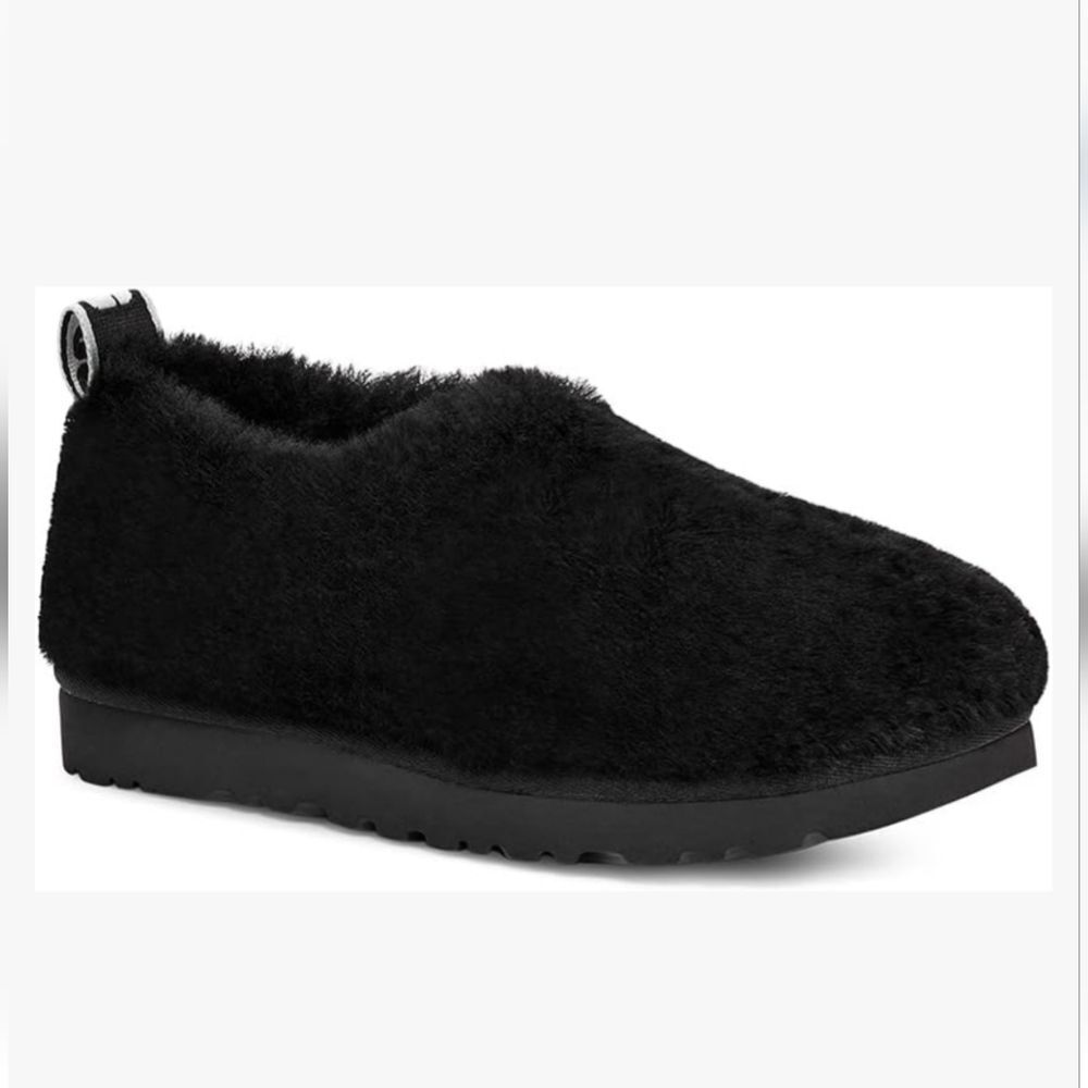 Ugg Classic Comfy Bootie- Black‎